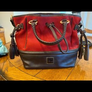 Dooney & Burke Red | J8349748